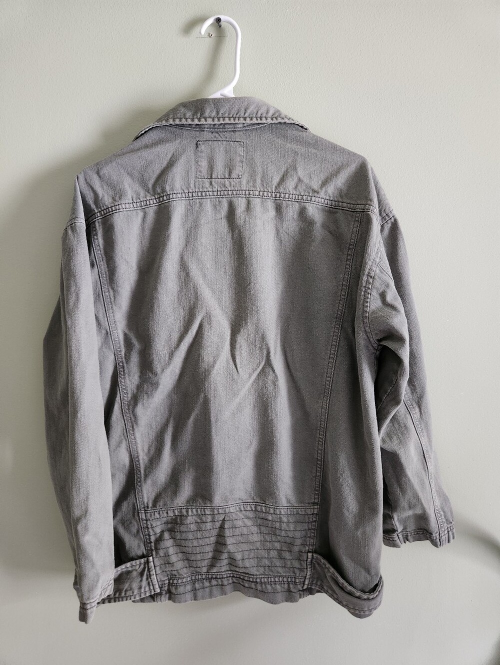 AE Jacket - Picture 3 of 3